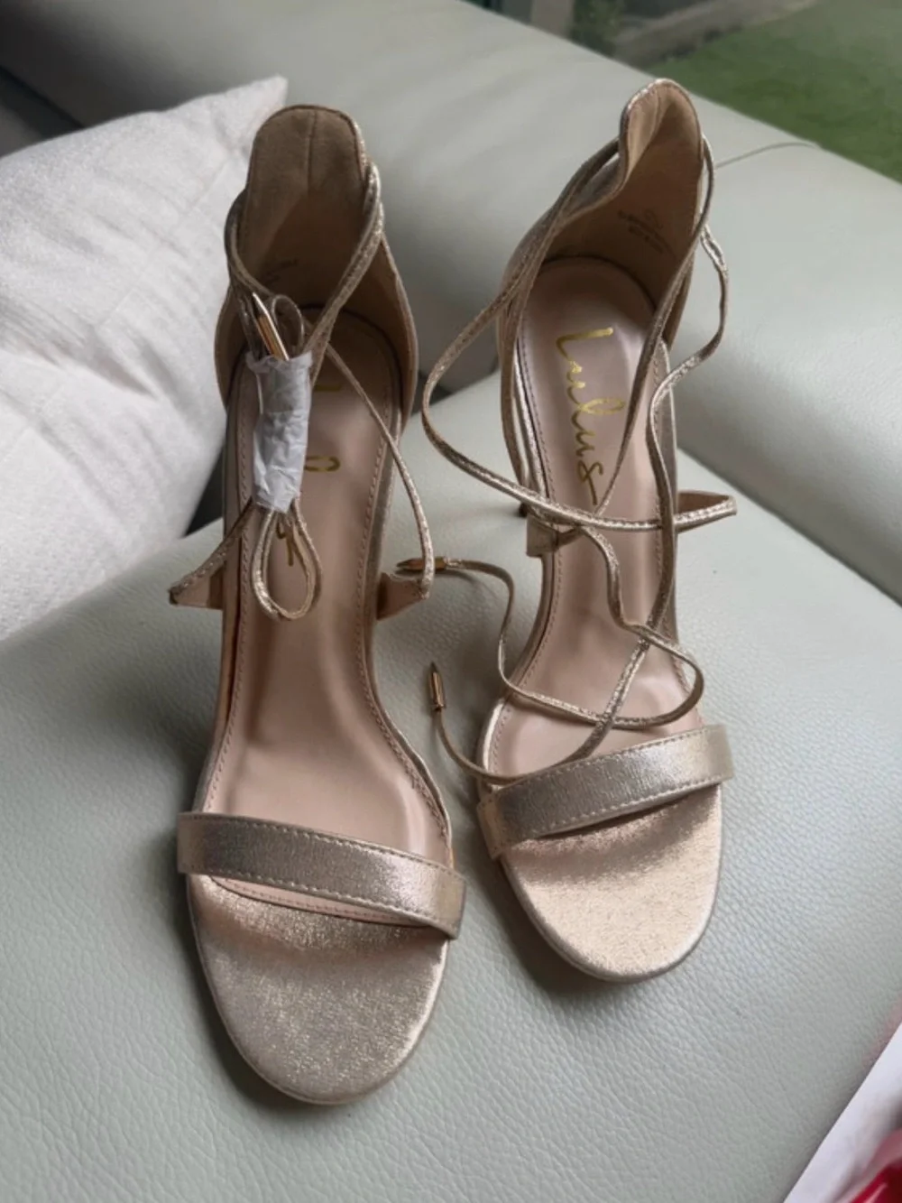 BNWT Lulu’s Metallic Lace Up Heels Size 7.5